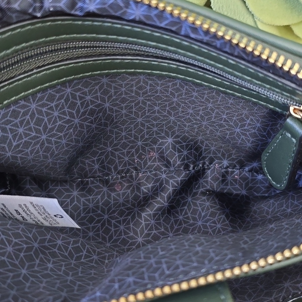 Quilted Faux Leather Crossbody Bag | Forest Green Phone Bag | Triple Compartment - Picture 16 of 16